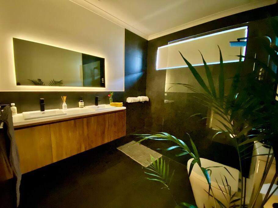 فيلا Wamoon Retreat - Luxe House ياناكي المظهر الخارجي الصورة